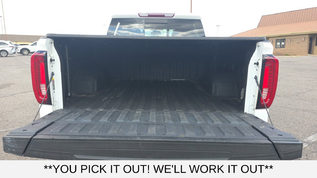 Used 2023 GMC Sierra 1500 SLT w/ SLT Premium Plus Package AWD/4WD image 9