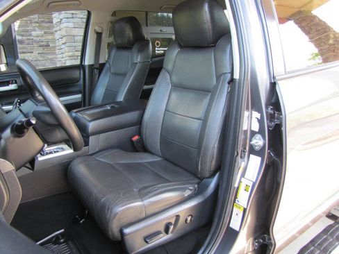 Used 2016 Toyota Tundra SR5 w/ SR5 Upgrade Package image 15