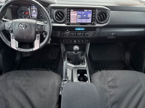 Used 2021 Toyota Tacoma TRD Off-Road w/ Technology Package image 13