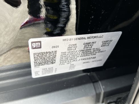 New 2026 GMC Yukon XL Denali w/ Denali Reserve Package image 28