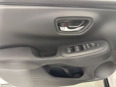 New 2026 Honda HR-V LX image 16