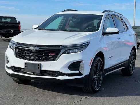 Used 2023 Chevrolet Equinox RS image 45