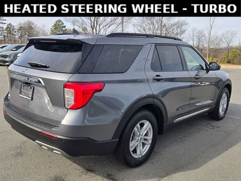 Used 2024 Ford Explorer XLT w/ Equipment Group 202A image 7