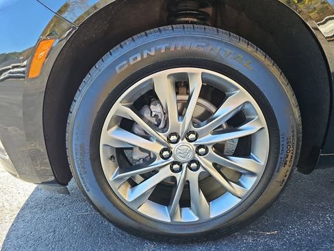 Used 2022 Buick Enclave Avenir image 10