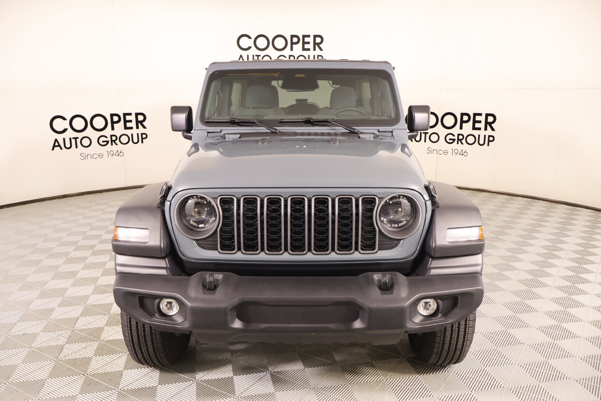 Used 2026 Jeep Wrangler Unlimited Sport AWD/4WD image 8