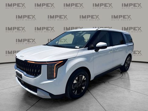 Used 2026 Kia Carnival LXS FWD image 1