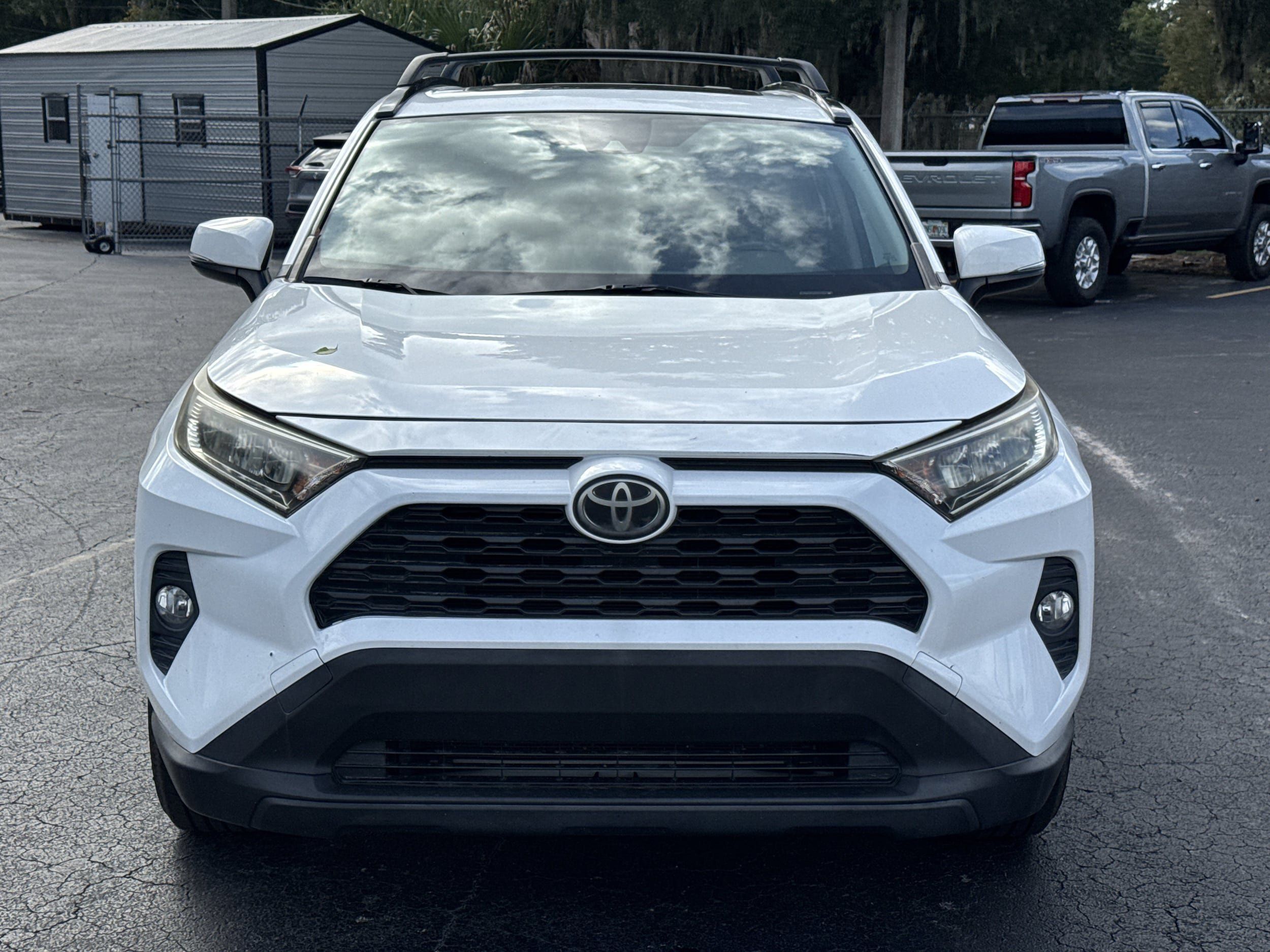 Used 2019 Toyota RAV4 XLE FWD image 4