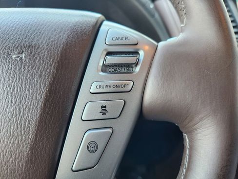 Used 2016 INFINITI QX80 Limited w/ All Season Package image 30