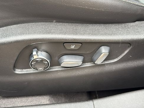 Used 2019 Cadillac XT4 Sport image 12