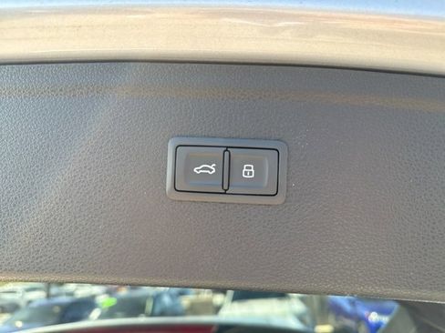 Used 2021 Audi Q5 Premium Plus w/ Premium Plus Package image 10