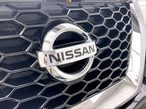 Used 2019 Nissan Murano S AWD/4WD image 29
