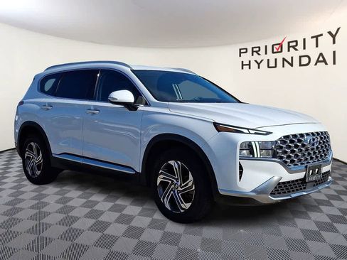 Used 2022 Hyundai Santa Fe SEL w/ Convenience Package FWD image 3