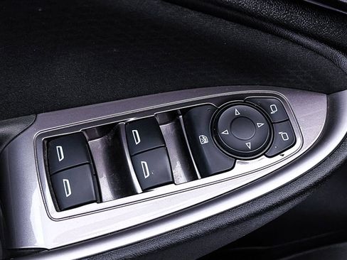 Used 2019 Chevrolet Malibu RS w/ LPO, Convenience Package 1 image 11