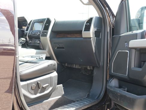 Used 2019 Ford F150 Lariat w/ Trailer Tow Package AWD/4WD image 30