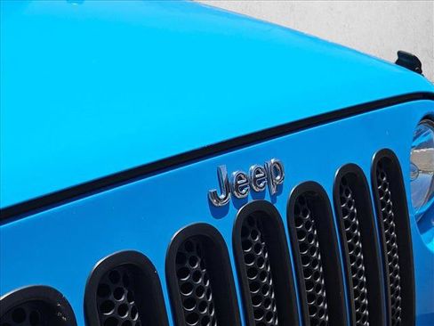 Used 2017 Jeep Wrangler Sport w/ Quick Order Package 24S AWD/4WD image 17