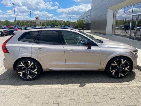 Used 2026 Volvo XC60 B5 Ultra w/ Protection Package AWD/4WD image 4