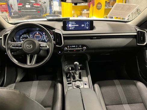 Used 2025 MAZDA CX-50 AWD 2.5 S w/ Preferred Package image 16