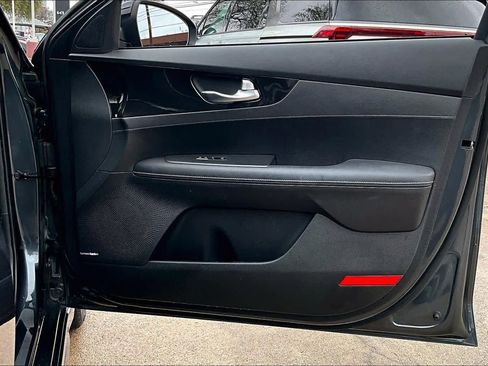 Used 2021 Kia Forte GT-Line w/ GT-Line Premium Package image 23