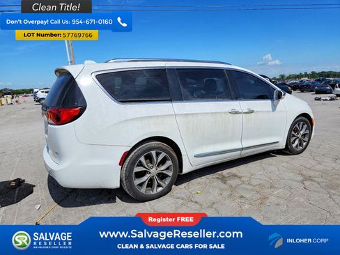 Used 2017 Chrysler Pacifica Limited FWD image 4