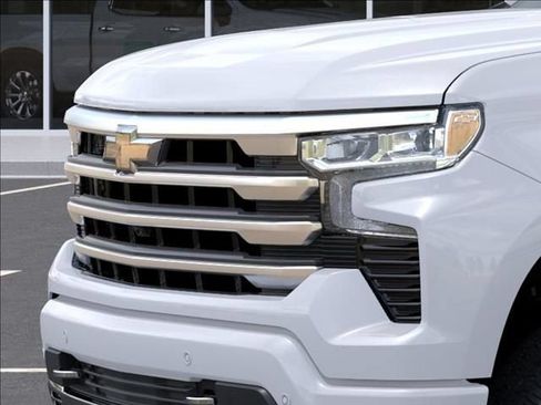 New 2026 Chevrolet Silverado 1500 High Country AWD/4WD image 14