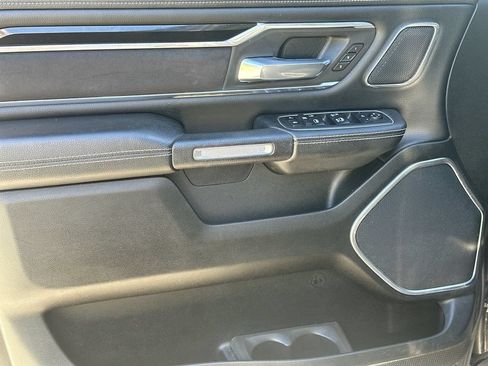 Used 2021 RAM 1500 Laramie AWD/4WD image 10