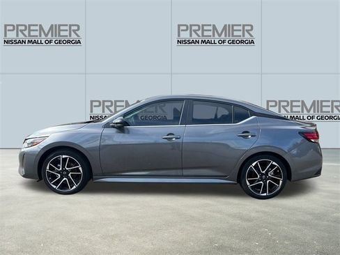 New 2025 Nissan Sentra SR w/ SR Premium Package image 8