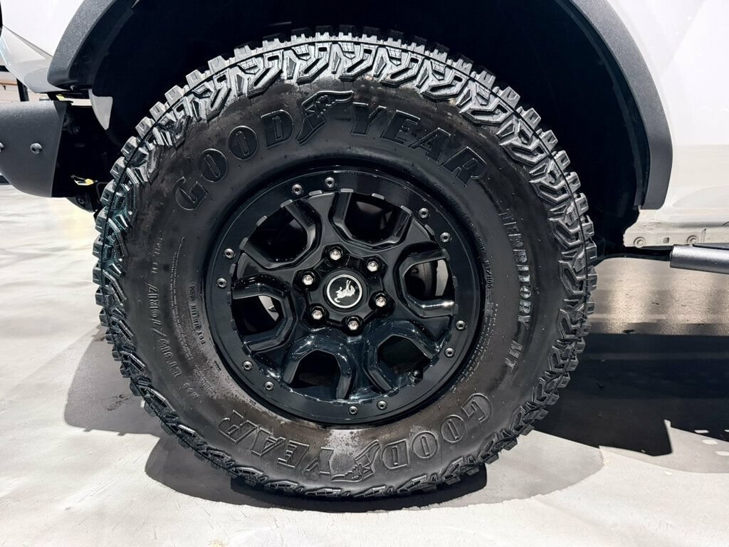 Used 2024 Ford Bronco Wildtrak AWD/4WD image 33
