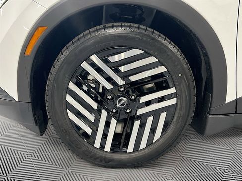 New 2026 Nissan Leaf SV+ image 30