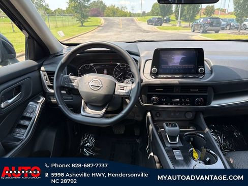 Used 2025 Nissan Rogue SV AWD/4WD image 28