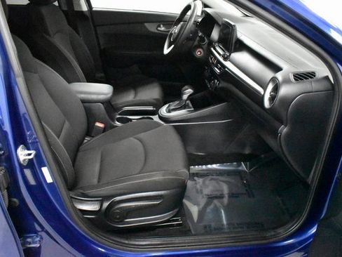 Used 2019 Kia Forte LXS image 14
