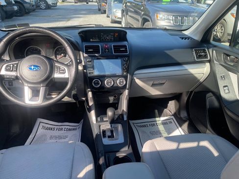 Used 2017 Subaru Forester 2.5i Premium w/ All-Weather Package AWD/4WD image 22
