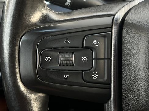 Used 2023 GMC Yukon Denali Ultimate AWD/4WD image 35