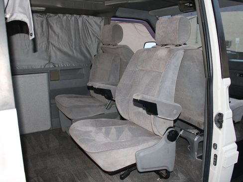 Used 1993 Volkswagen Eurovan MV FWD image 21