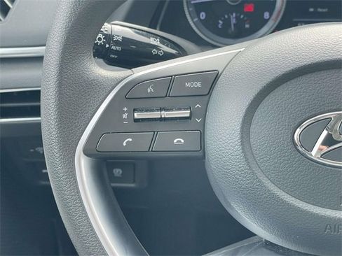 Used 2023 Hyundai Sonata SEL image 15