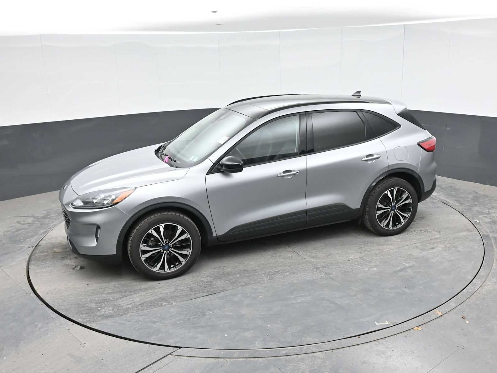 Used 2022 Ford Escape SEL w/ SEL Stealth AWD Package image 29