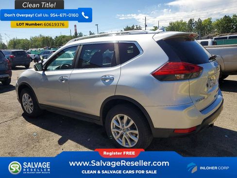 Used 2017 Nissan Rogue SV AWD/4WD image 3