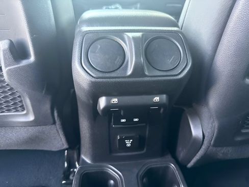 Used 2023 Jeep Gladiator Mojave w/ Trailer Tow Package AWD/4WD image 12