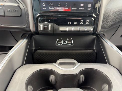 Used 2024 RAM 3500 Laramie w/ Night Edition AWD/4WD image 26