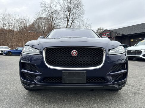 Used 2017 Jaguar F-PACE Prestige image 7