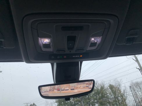 Used 2020 GMC Sierra 3500 Denali w/ Technology Package image 23