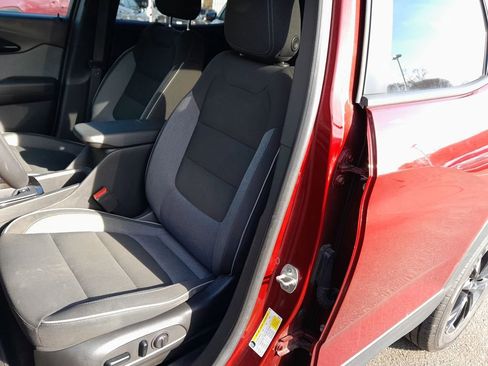 Used 2022 Chevrolet TrailBlazer LT AWD/4WD image 14