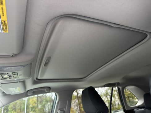 Used 2019 Toyota RAV4 XLE image 28