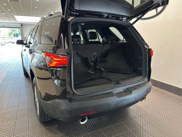 Used 2022 Chevrolet Traverse LT AWD/4WD image 6