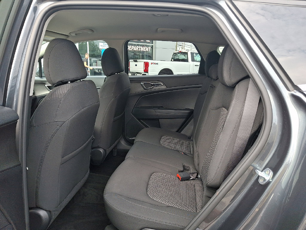 Certified 2023 Kia Sportage LX AWD/4WD image 12