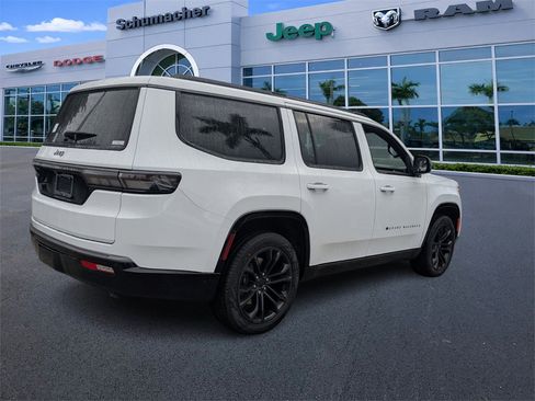 New 2026 Jeep Grand Wagoneer Summit image 7
