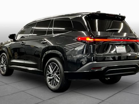 Used 2025 Lexus TX 350 AWD w/ Technology Package image 11