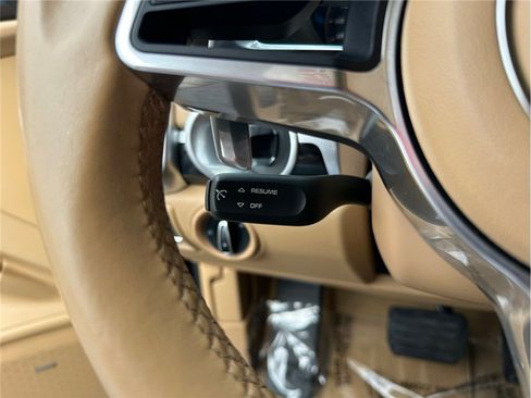 Used 2017 Porsche Cayenne Platinum Edition AWD/4WD image 23