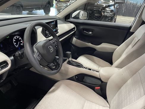 Used 2023 Honda HR-V LX image 10