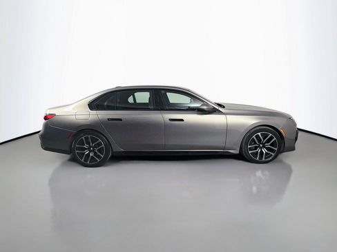 Used 2024 BMW 760i xDrive AWD/4WD image 4