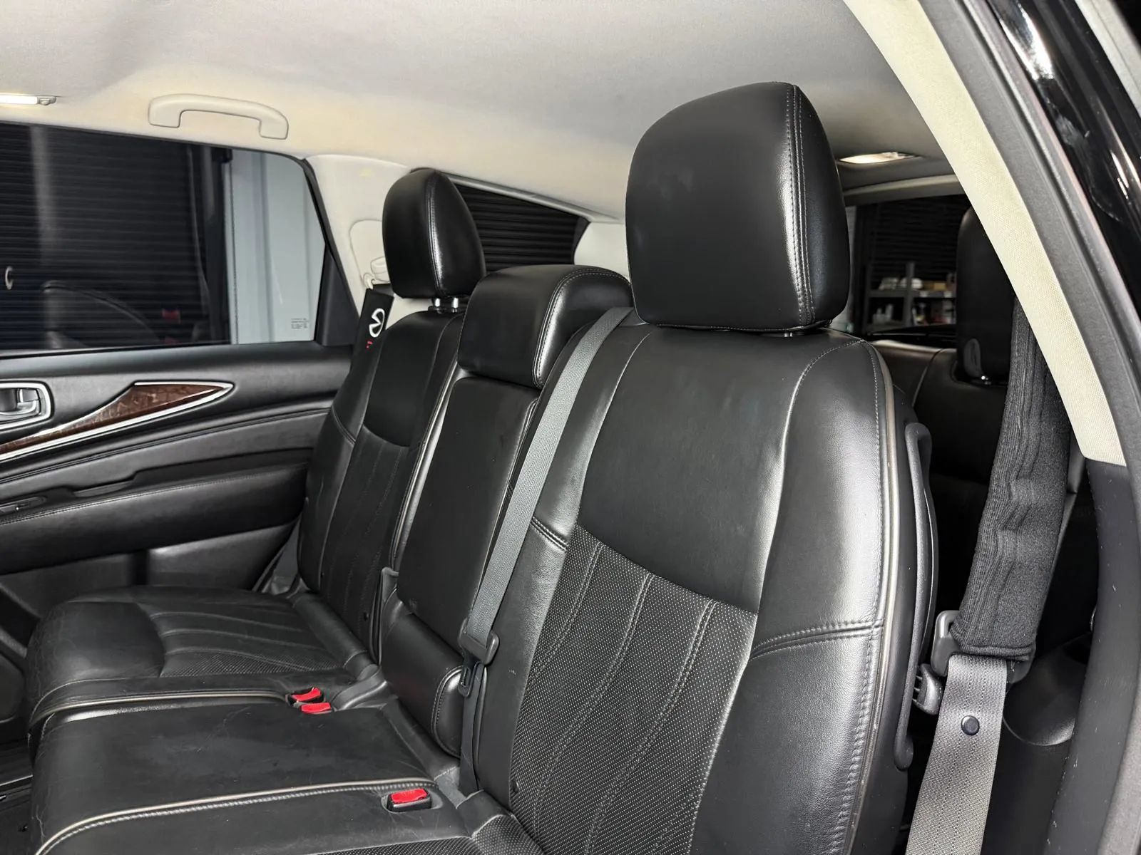 Used 2013 INFINITI JX35 FWD w/ Premium Pkg image 22